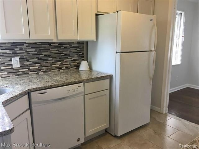 23140 Orchard Lake Rd – photo 4