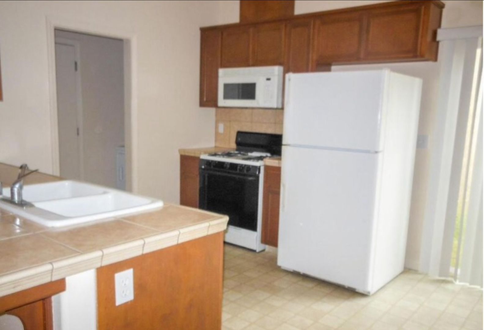 4743 W Clinton Ave unit 4743-102 – photo 5