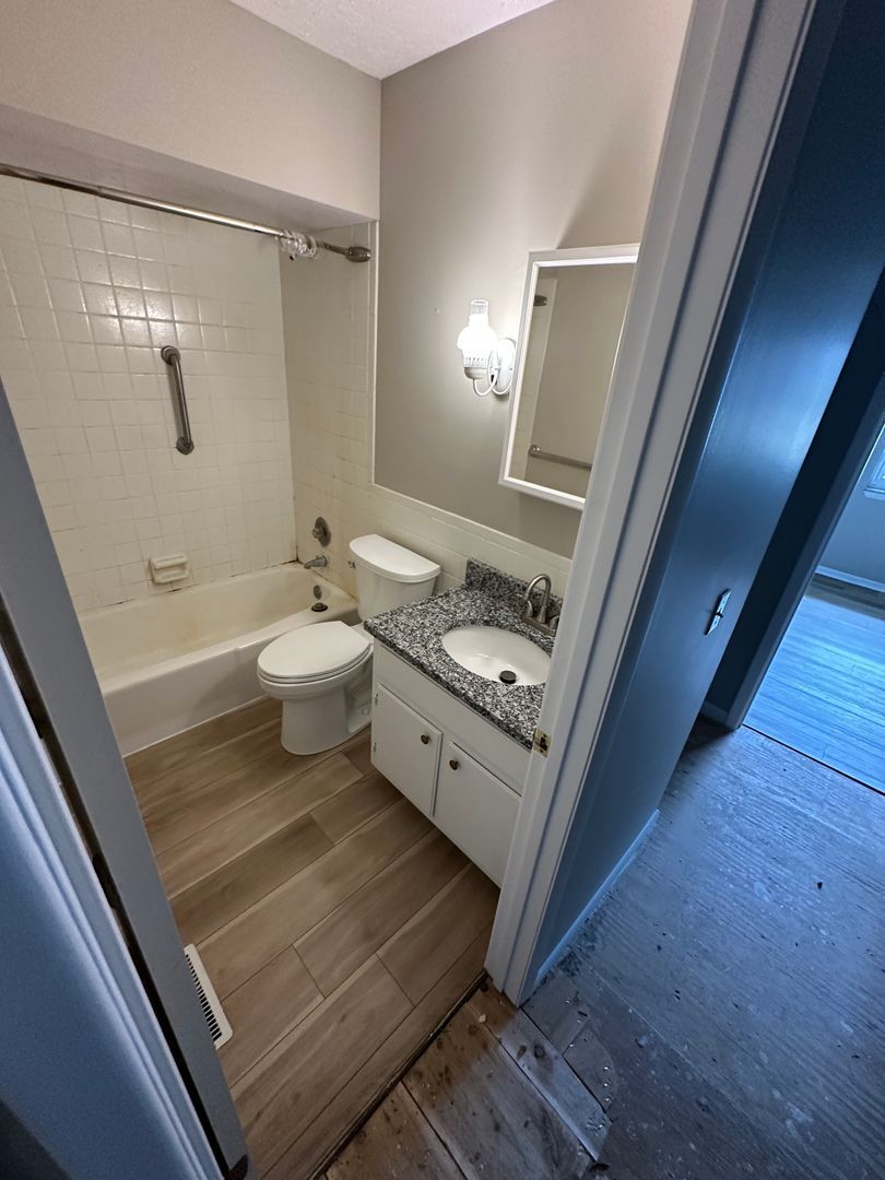 290 Lincoln St SW – photo 4