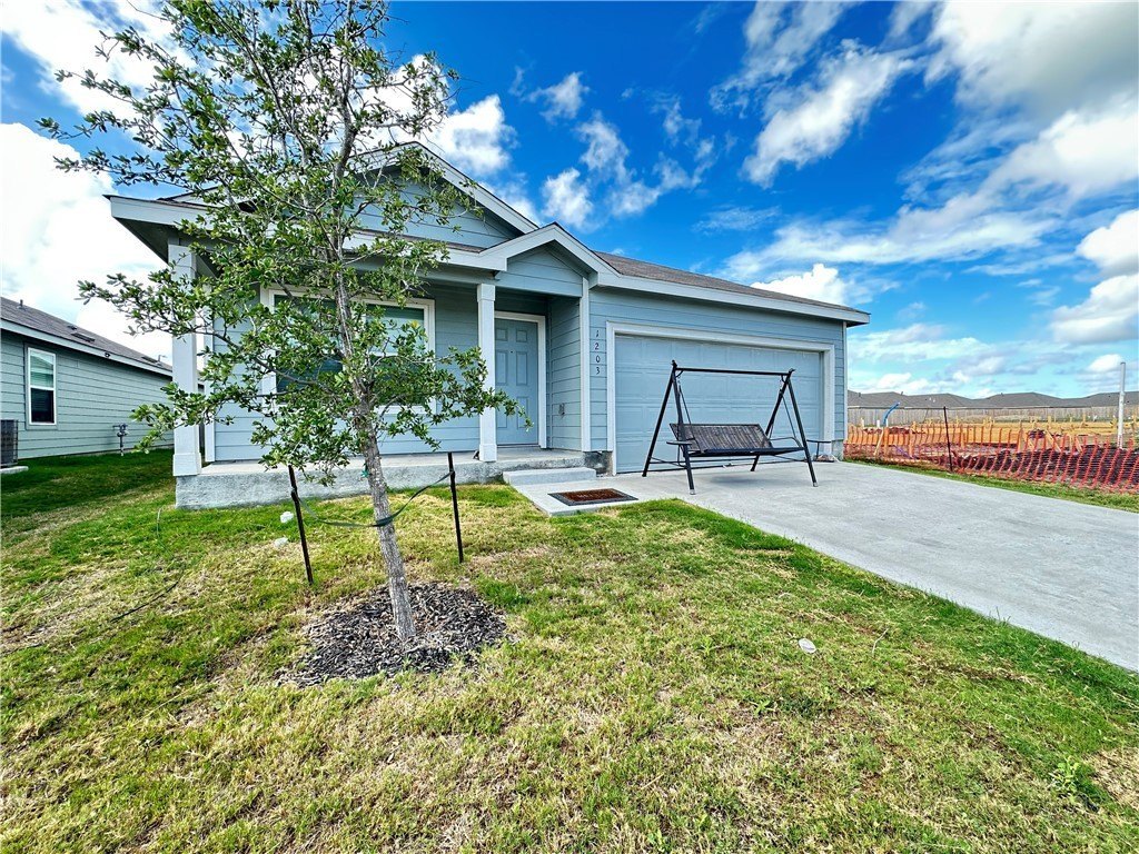 1203 Athena Dr – photo 2