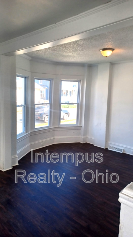 2070 W 105th St – photo 2