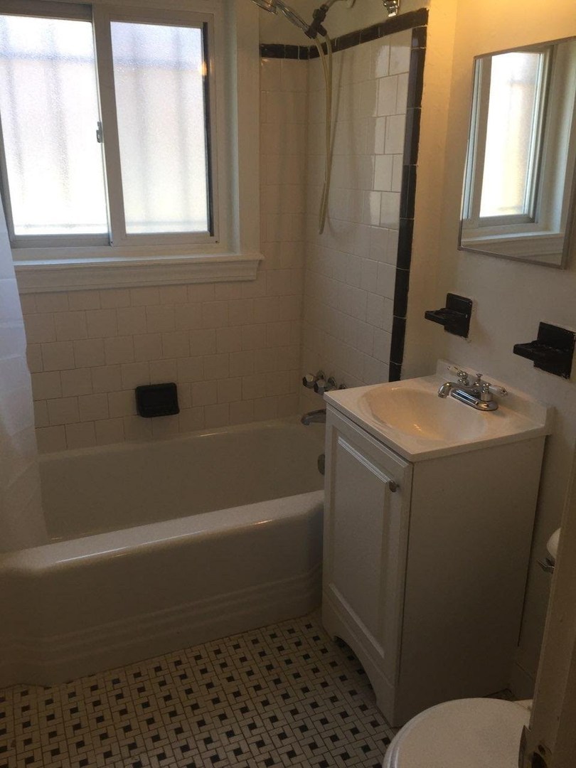 1723 27th St SE unit 102 – photo 3