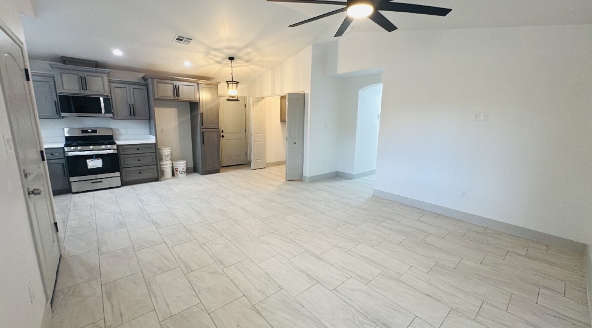 569 S 15th Ave unit A – photo 5