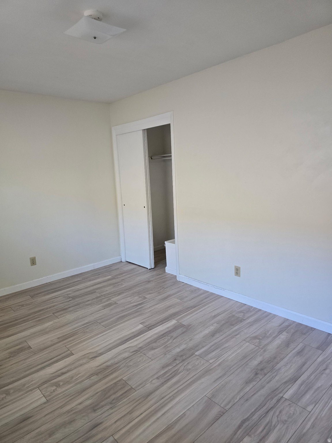 327 D St E – photo 5