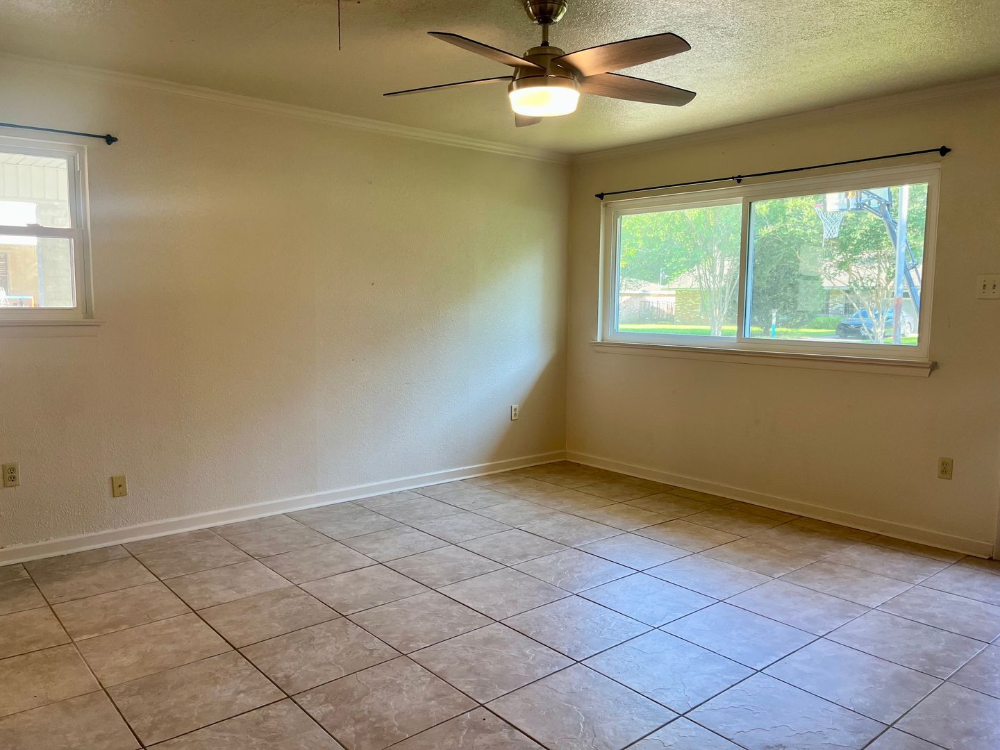 9760 Judi Ave – photo 4