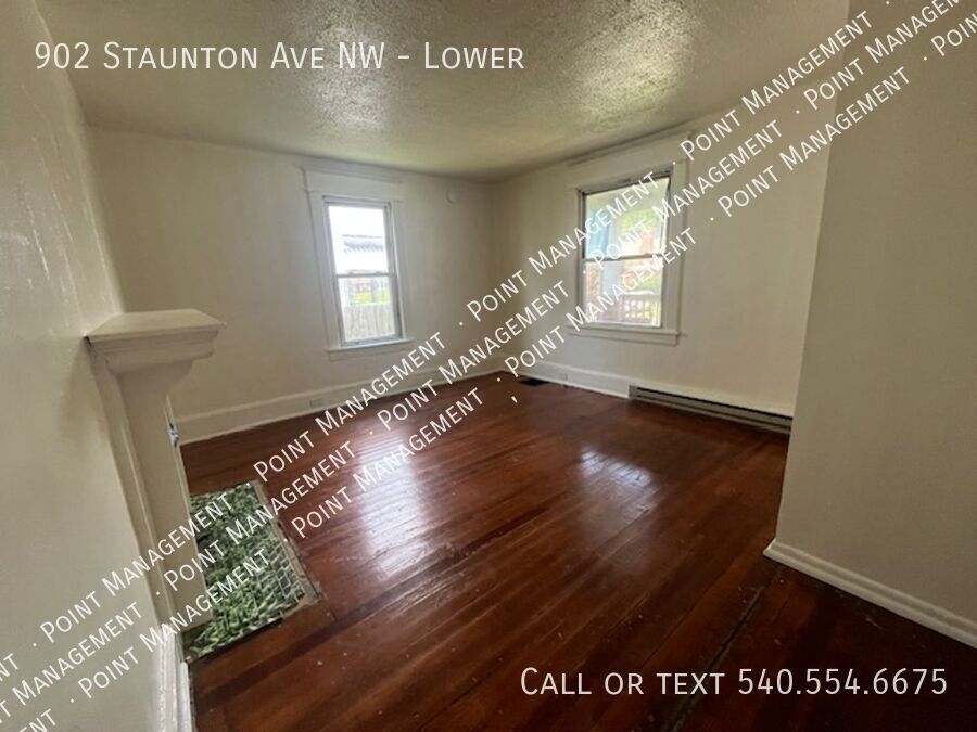 902 Staunton Ave NW – photo 1