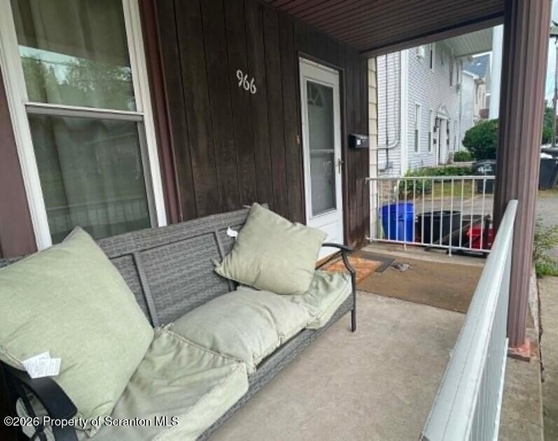 966 Ridge Ave #2ND – photo 1
