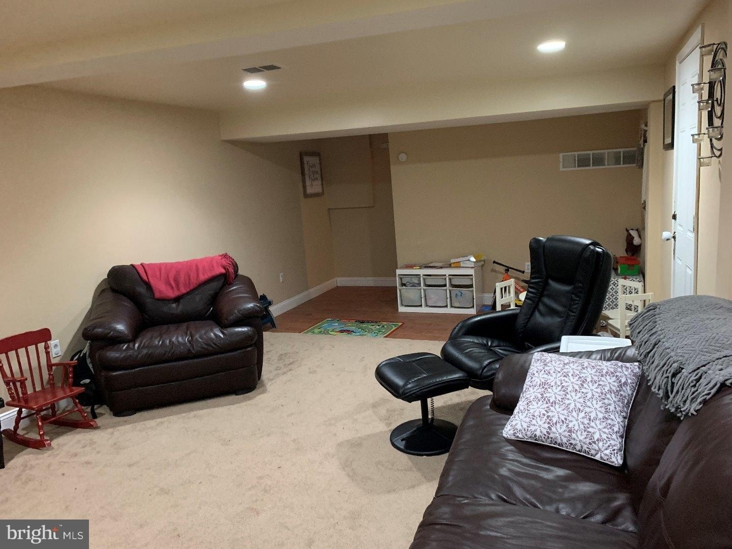 555 Chestnut St #REAR – photo 3