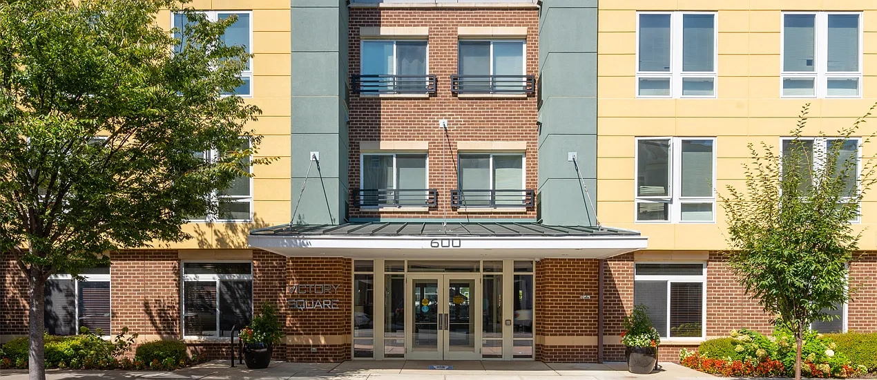 Victory Square 55+ Active Senior Apartments – photo 2