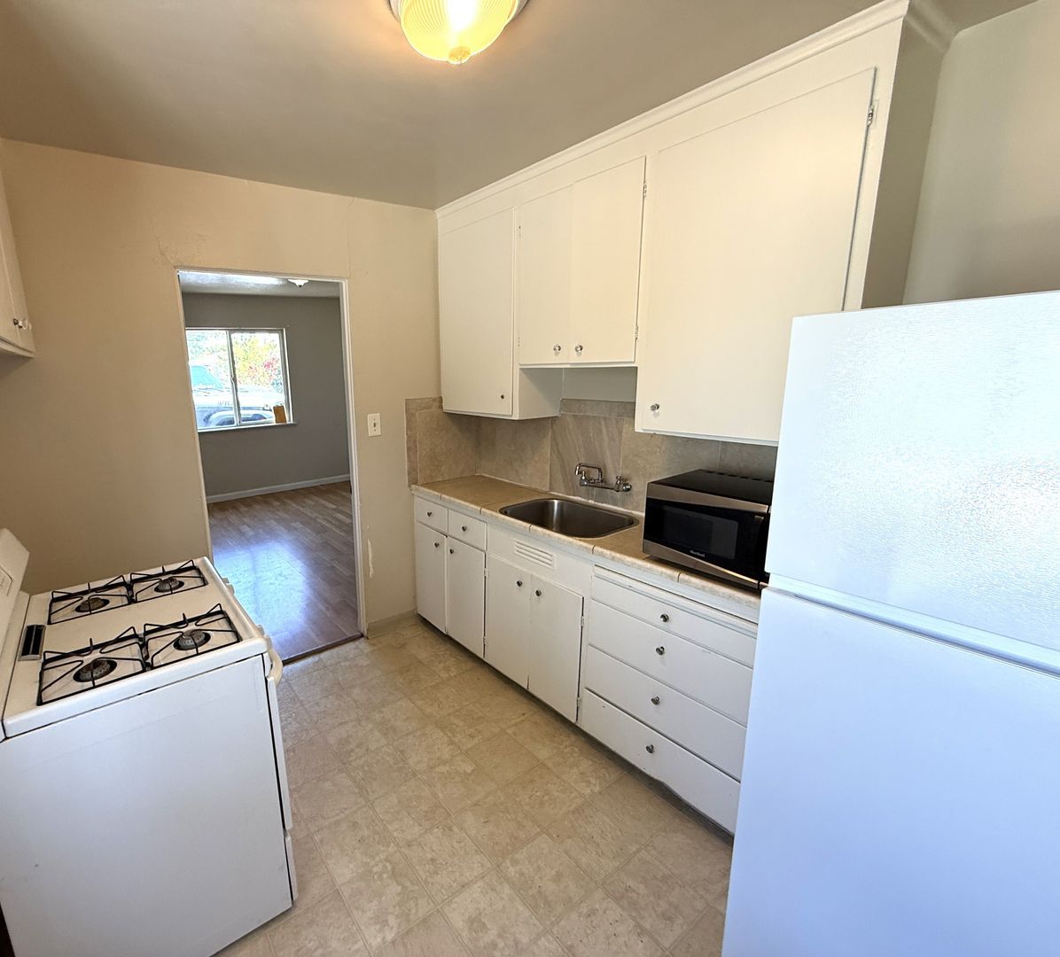 2237 Luz Ave unit #7 – photo 3