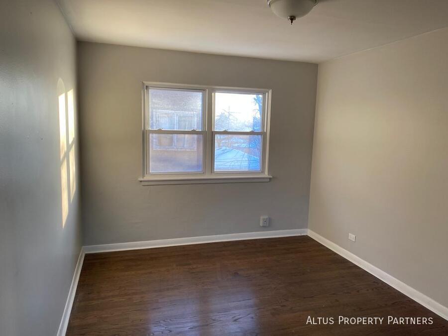 2439 W 116th St unit 2EAST – photo 4