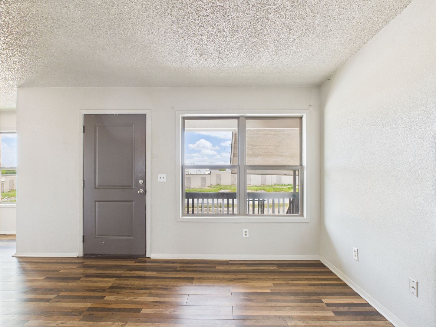 1602 9th St unit 1604 9th Street Unit C – photo 3
