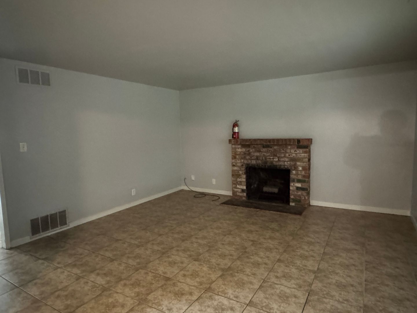 714 E Longview Ave – photo 4