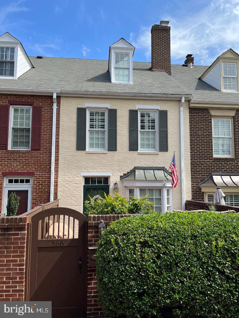 566 N St Asaph St – photo 1