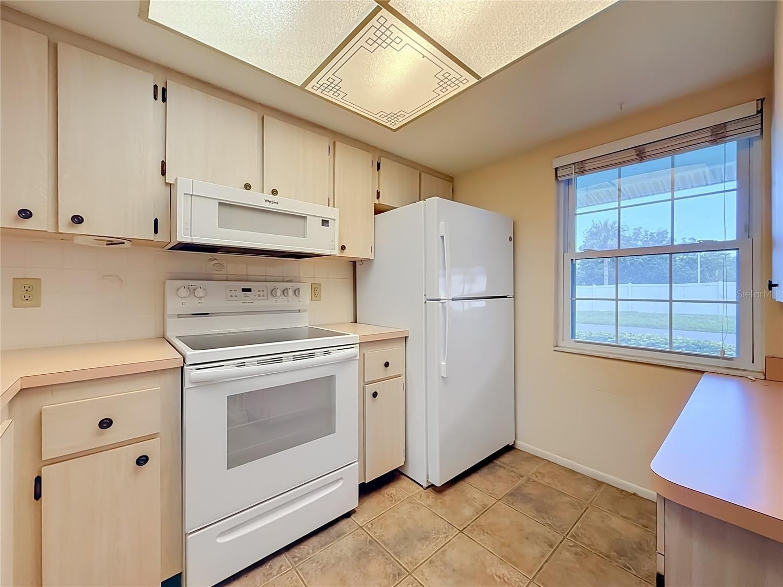 2465 Northside Dr #503 – photo 5
