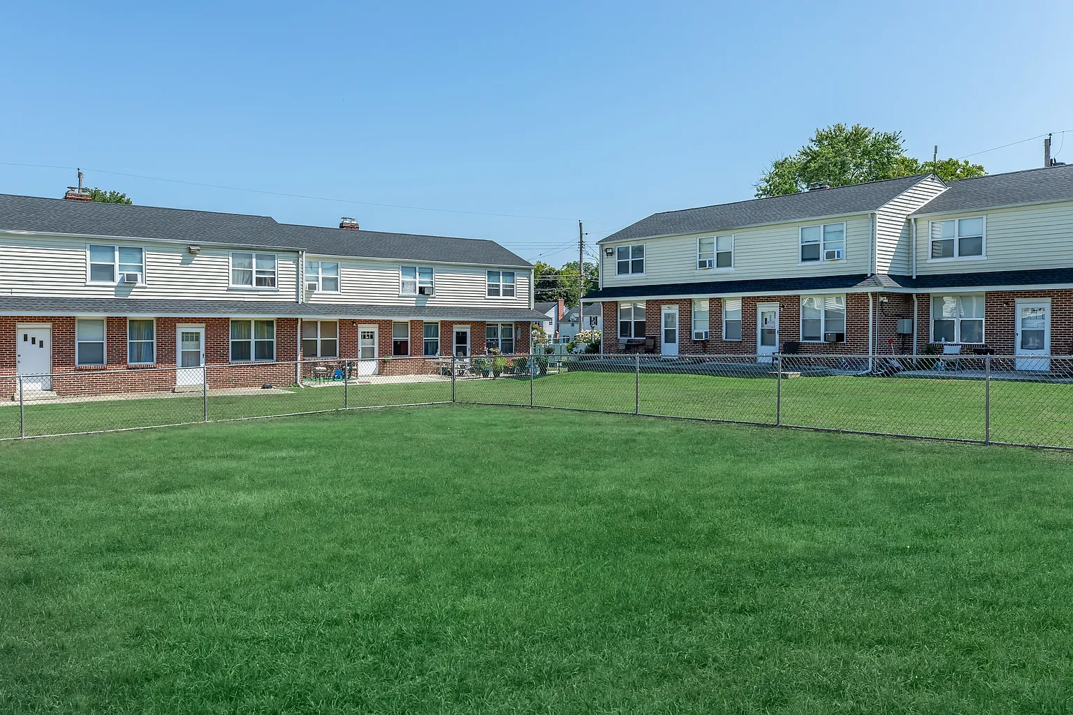 Glen Park Townhomes – photo 1