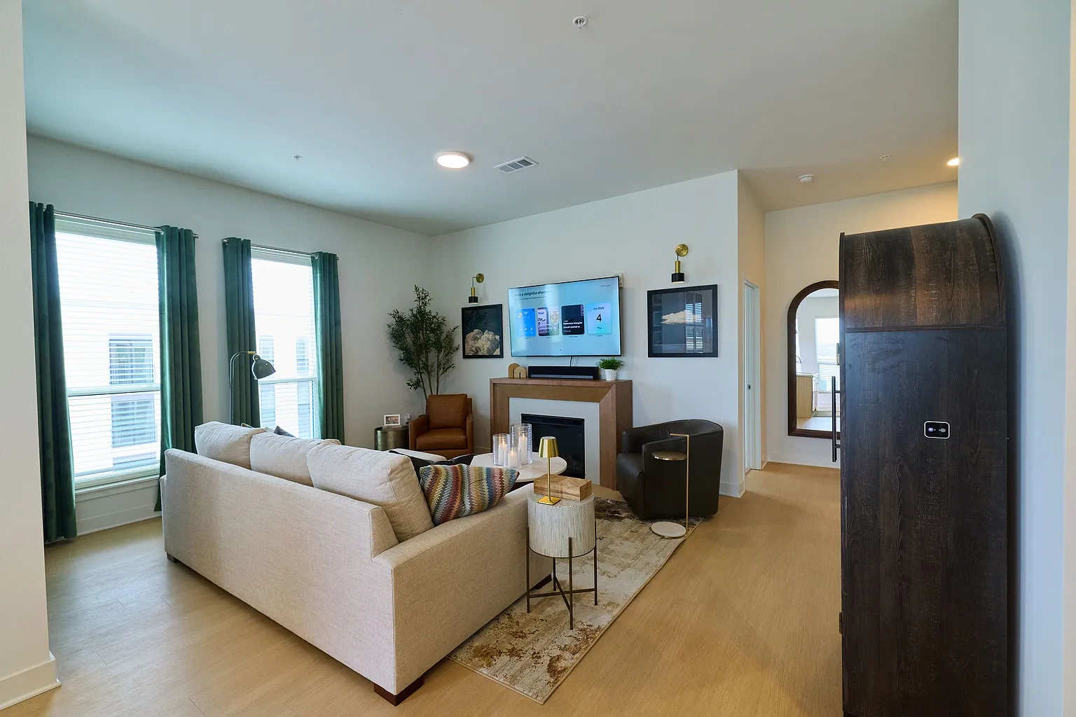 The George Apartments – photo 4