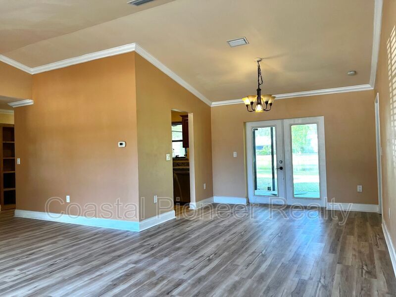 3233 Oakwood Pl – photo 3