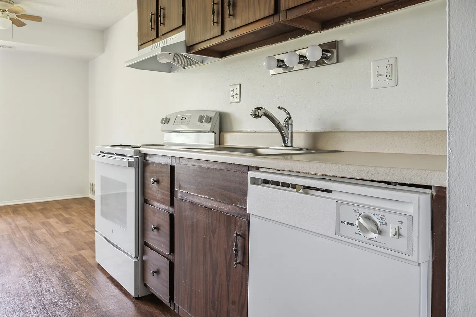 Waterview Farms Apartments – photo 1
