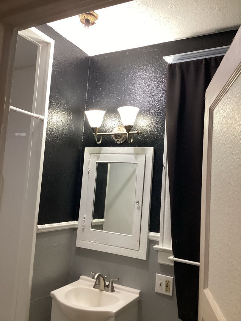24 N Diamond St – photo 3