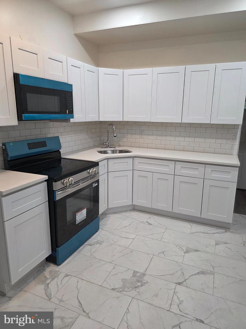 1712 N Lindenwood St – photo 2