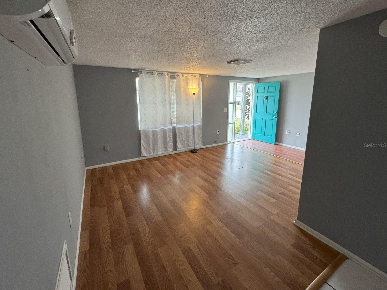 7410 Castanea Dr – photo 4