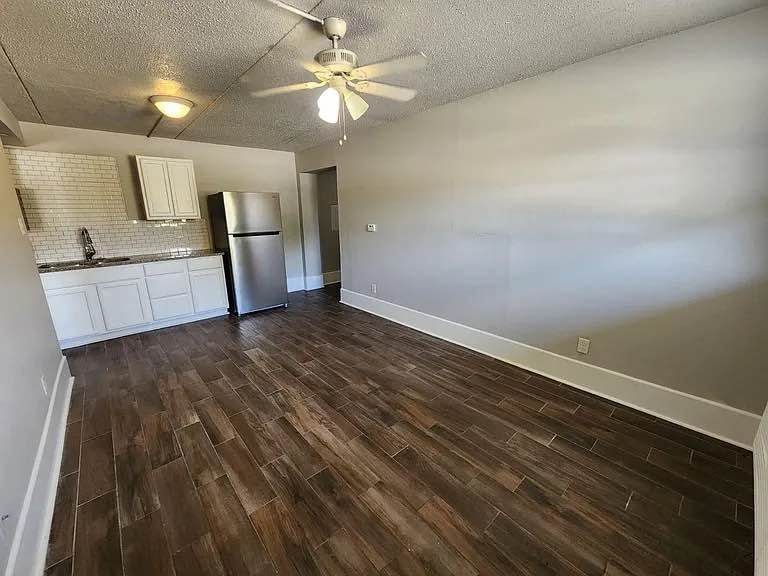 9700 Baseline Rd unit 7 – photo 1