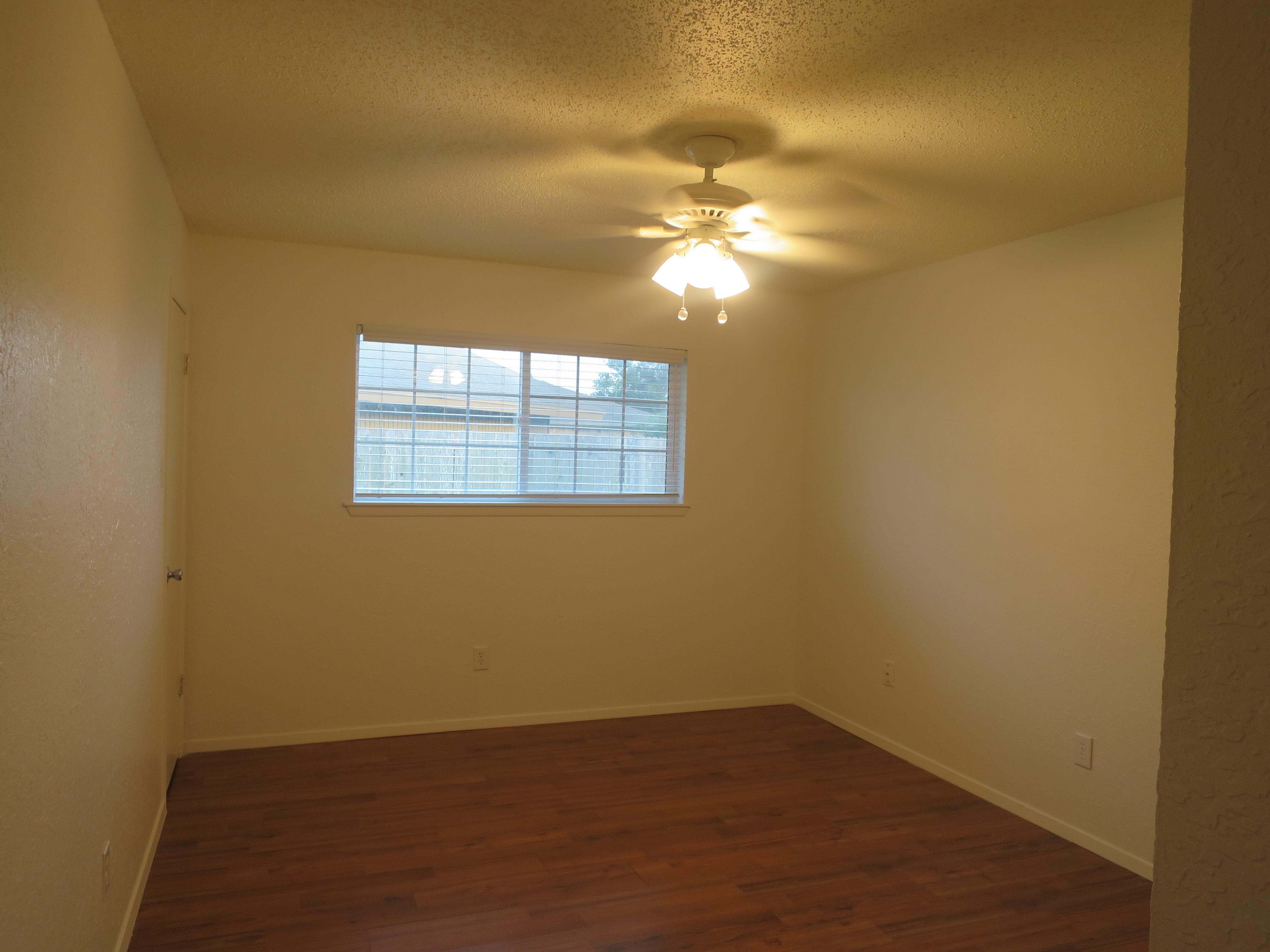 2300 Timberline Dr – photo 5