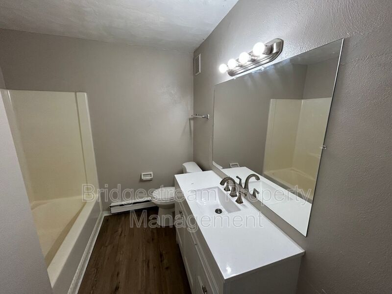 75 N Gebhart Church Rd unit C – photo 5