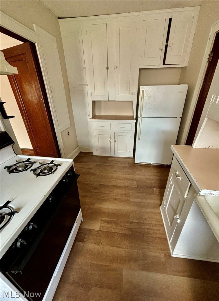 689 Schiller Ave #3 – photo 4