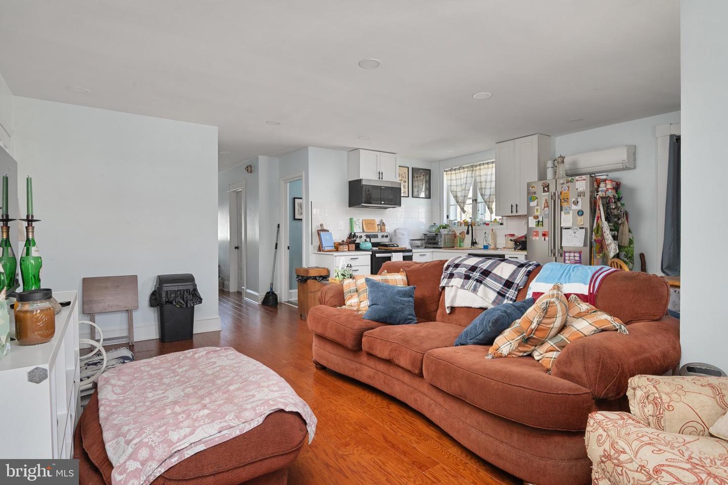 104 Maple Ave unit 4 – photo 4