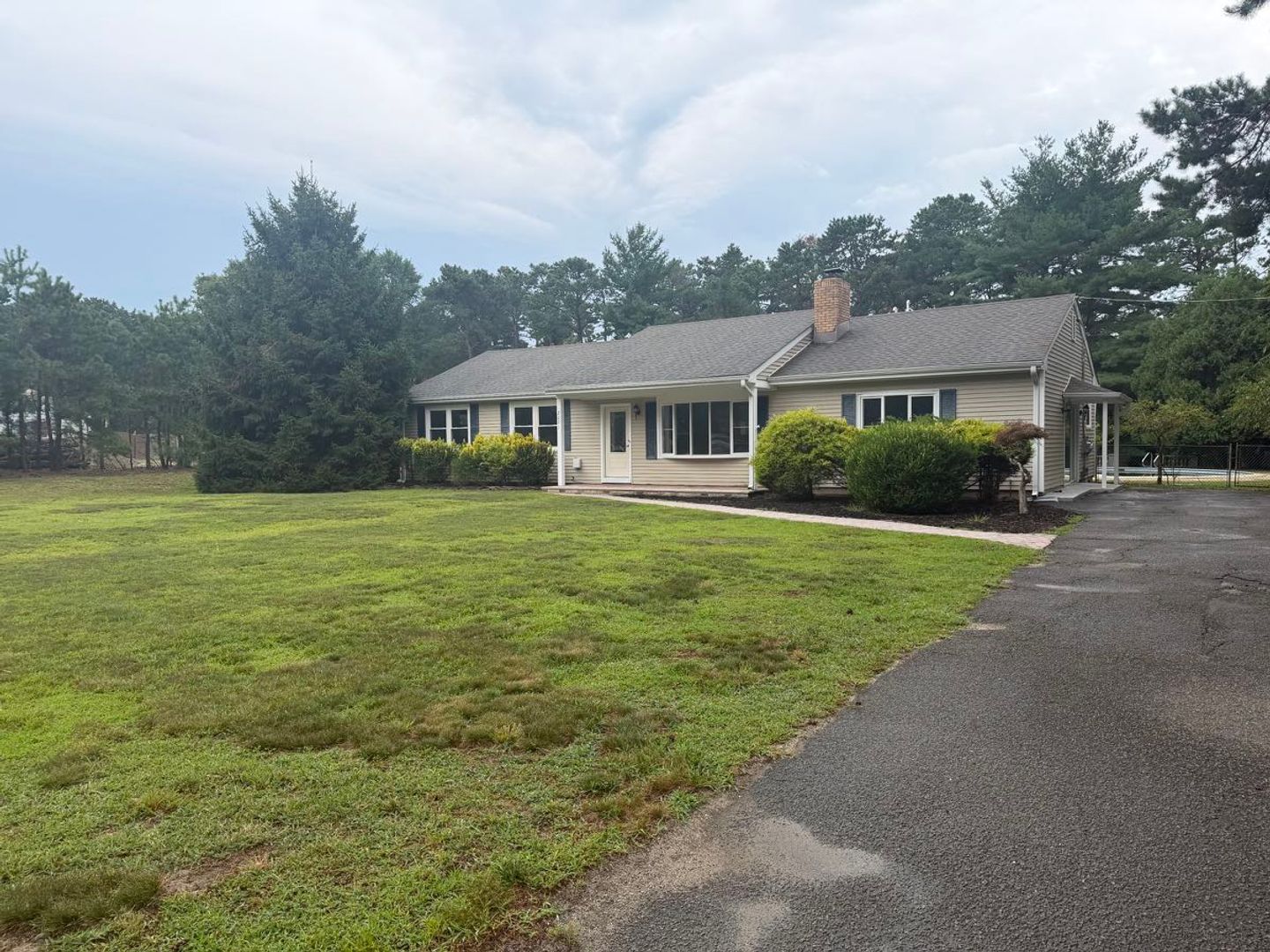 2021 Paterson Ave – photo 2
