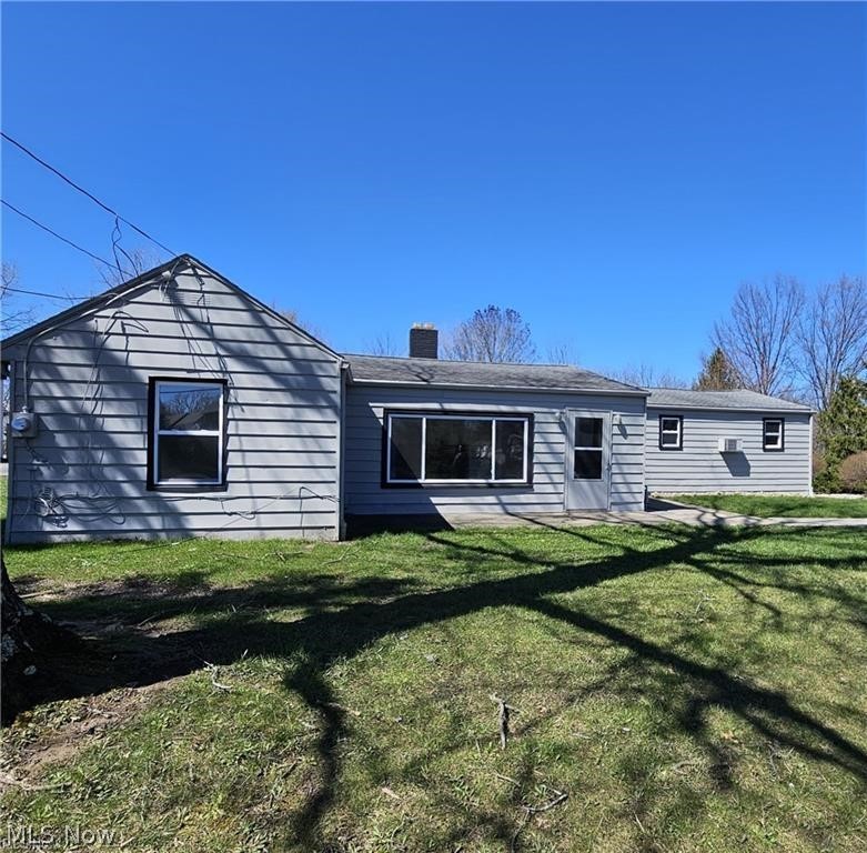 4660 Darrow Rd – photo 1