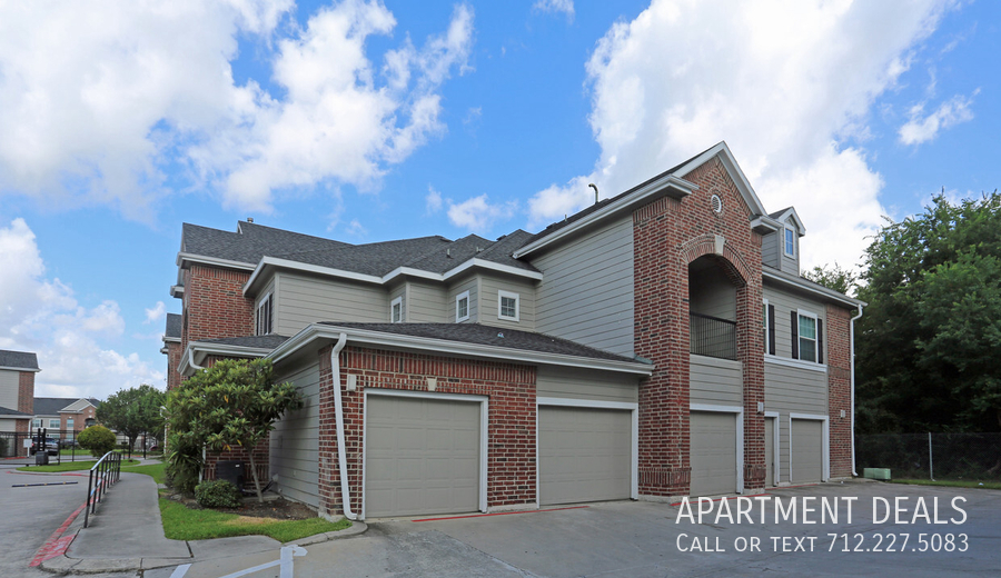 1309 Grand Plaza Dr – photo 2