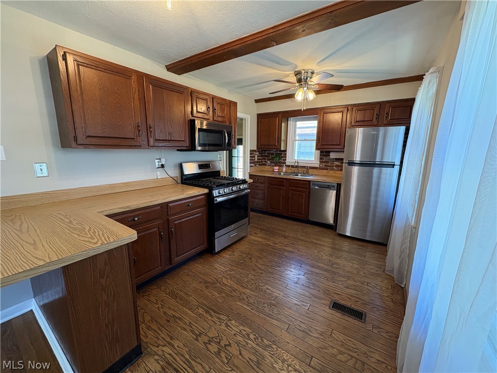 602 Huntmere Dr – photo 5