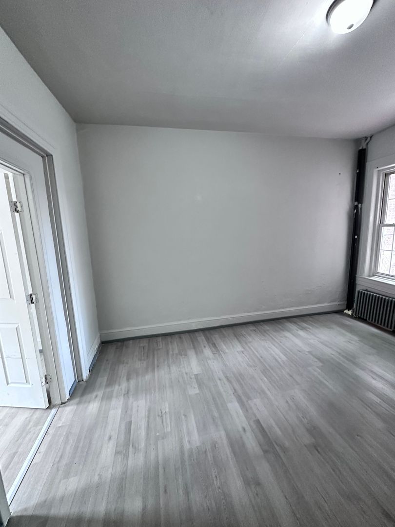 221 S Pine St unit APT #1 – photo 5
