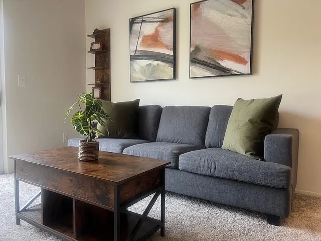 Lexington Manor Apartments – photo 2