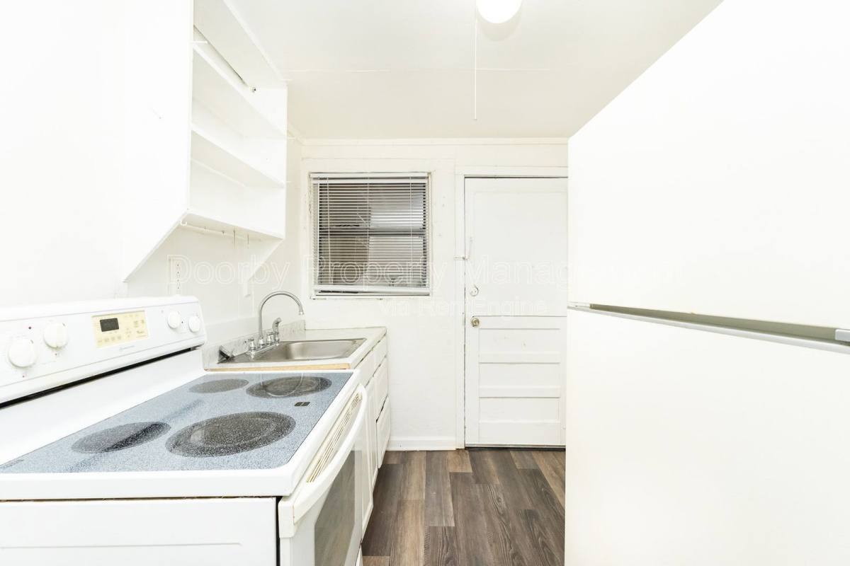 417 N Hawthorne St unit 419 – photo 2