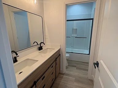 414 E Fremont St – photo 3