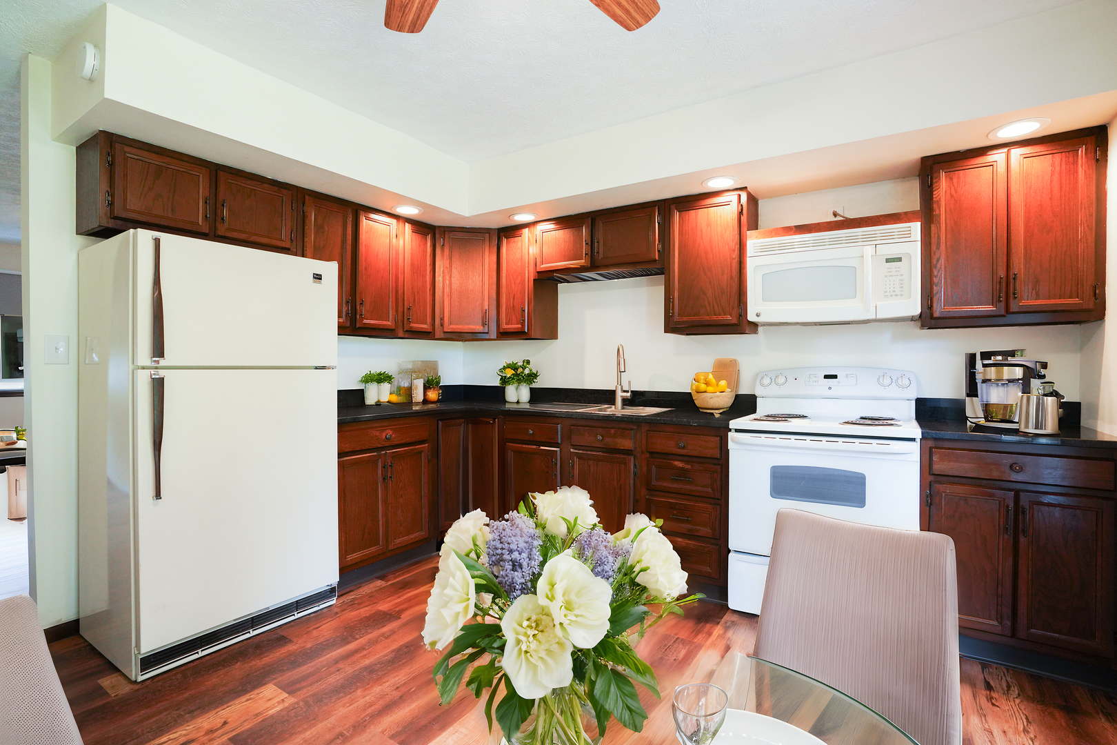 855 S Hazel St – photo 3