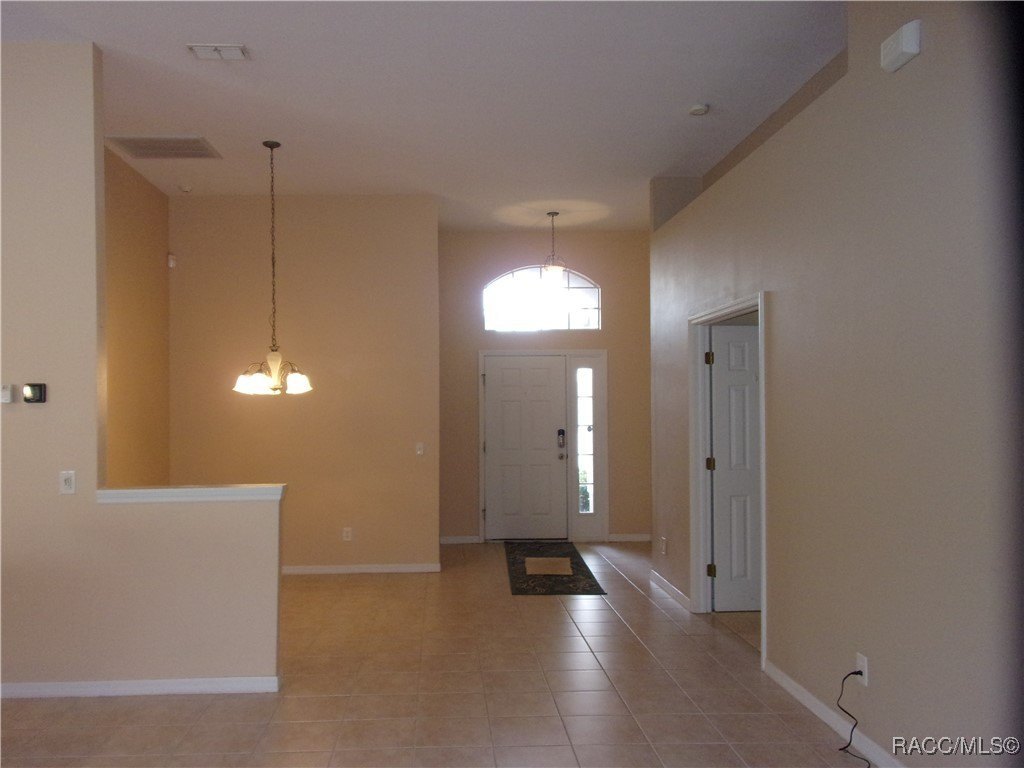1933 W Shanelle Path – photo 5