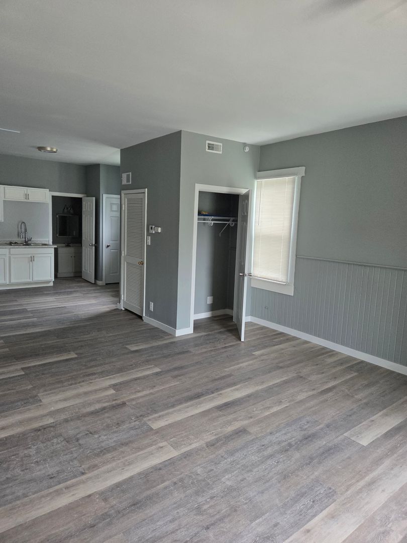 543 E Union St unit 1 – photo 2
