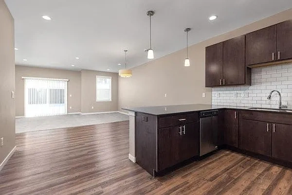 Retreat Townhomes – photo 2