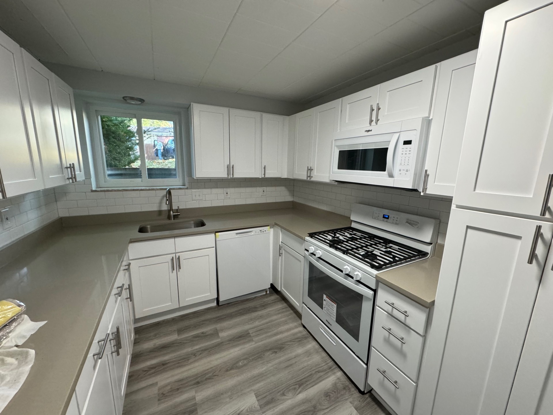 908 Erdner Ave unit 3 – photo 2