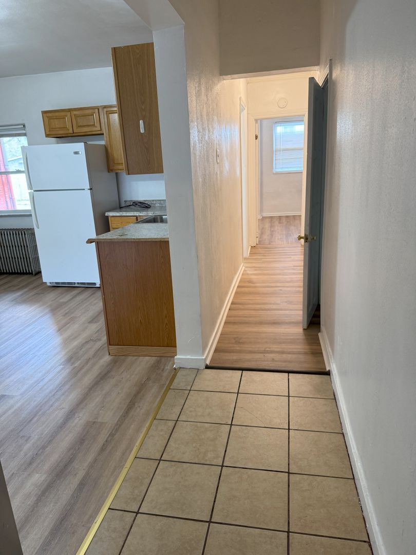 417 Semple St unit 1 – photo 2