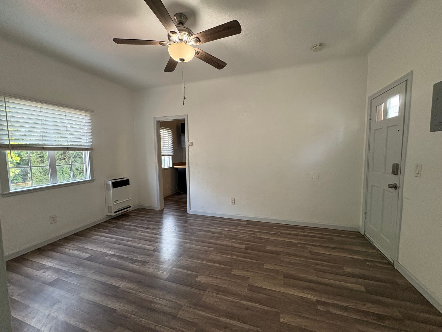 1000 Redondo Ave unit Unit 1 – photo 1