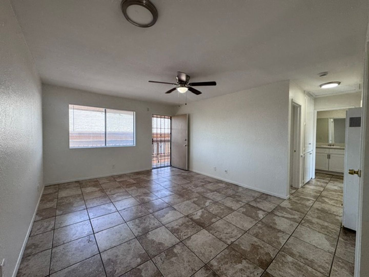 1511 Freeman Ave unit 1511FREEMAN5 – photo 2