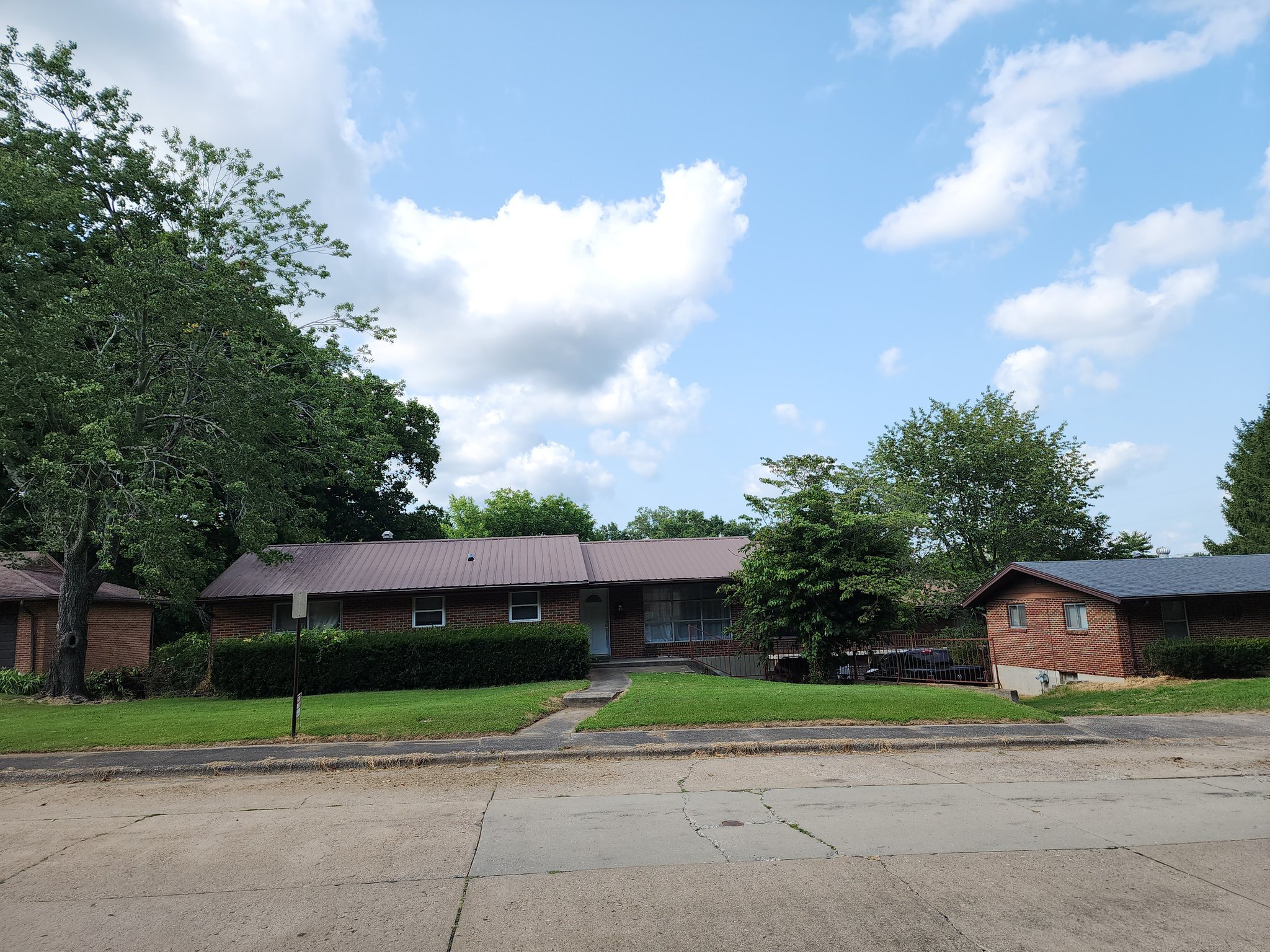 720 Watkins Dr unit 1 – photo 1