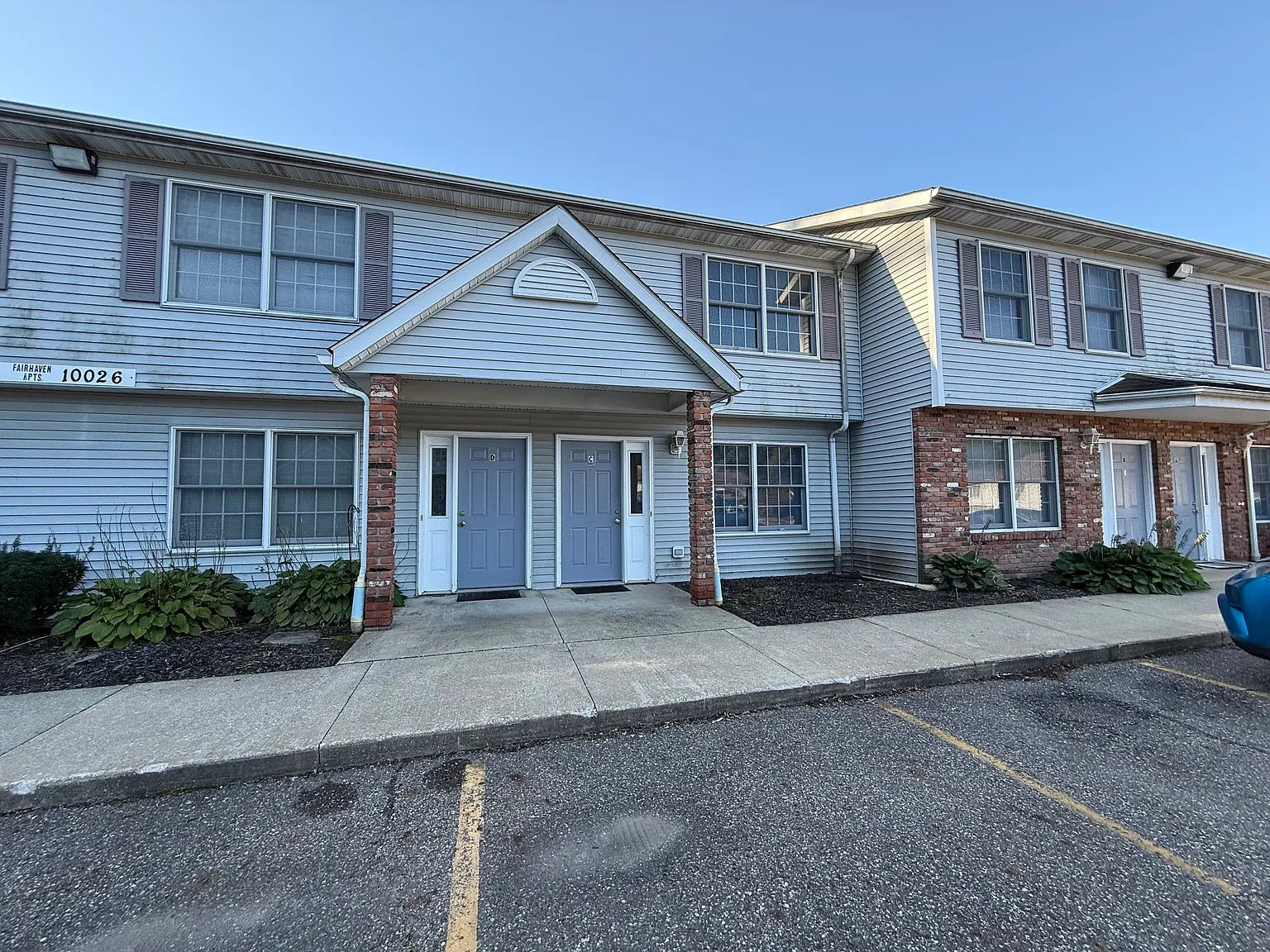 Pinnacle Townhomes – photo 2