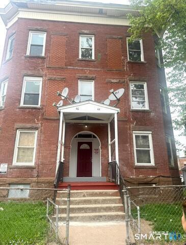 46 Bond St unit #2 – photo 2